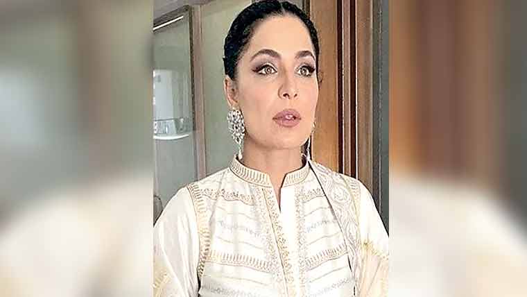  فلم سٹار میرا دفتر میں  سیڑھیوں سے گر کر زخمی 