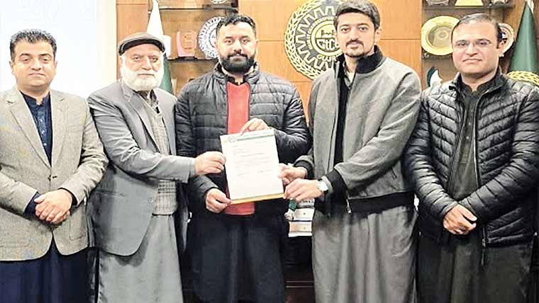 توصیف عبداﷲ گجرات چیمبر کی سٹینڈنگ  کمیٹی برائے رنیول کے چیئرمین مقرر 