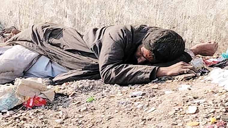 وزیرآباد، علی پور چٹھہ:منشیات سرعام فروخت ، نوجوان متاثر 