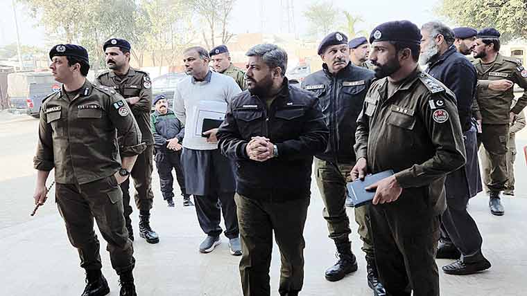 آر پی او خرم شہزاد کا دورہ منڈی  بہائوالدین ، گوجرہ میں کھلی کچہری 