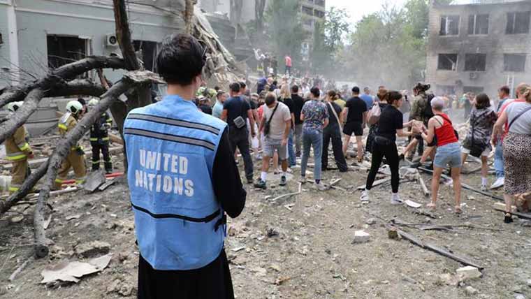 یوکرینی شہر خارکیف میں روسی  حملہ، 20 سالہ لڑکی ہلاک