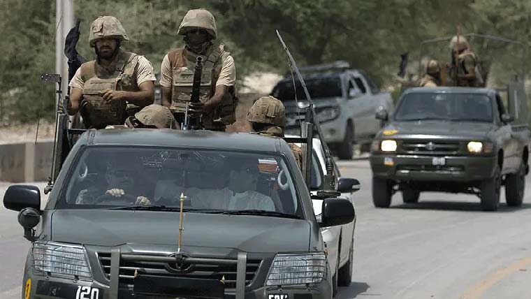 خیبر پختونخوا:فائرنگ ،اے ایس آئی اور استاد قتل ،آپریشن میں دہشتگرد ہلاک