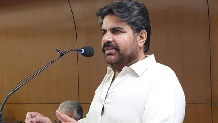 پی ٹی آئی آئندہ انتخابات تک  صبر کا مظاہرہ کرے :ناصر شاہ