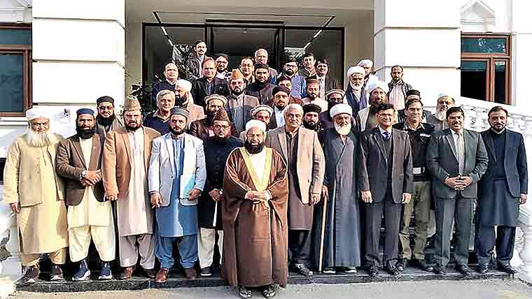 مدارس نظام میں مداخلت ہوگی نہ نصاب تبدیل ہوگا : پنجاب حکومت 