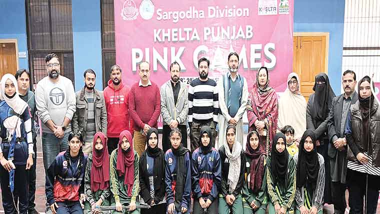  سپورٹس جمنیزیم میں کھیلتا پنجاب پنک پروگرام کے تحت ٹرائلز