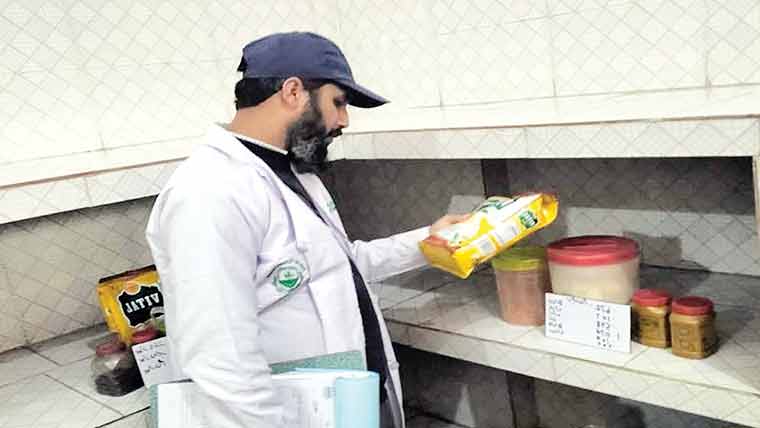 میانوالی میں ناکے ، 20980 لٹردودھ کو چیک کیاگیا