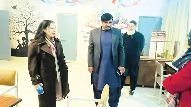 ڈپٹی ڈائریکٹر کالجز سرگودھا ابوالحسن  نقوی کا ایسوسی ایٹ کالج برائے  خواتین بھاگٹانوالہ کا دورہ 