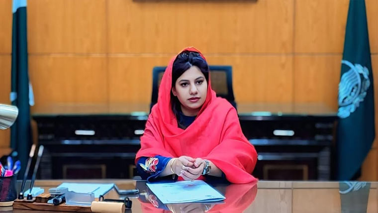 چنیوٹ: وزیر اعلیٰ کے وژن کے تحت سکول میل پروگرام کا آغاز