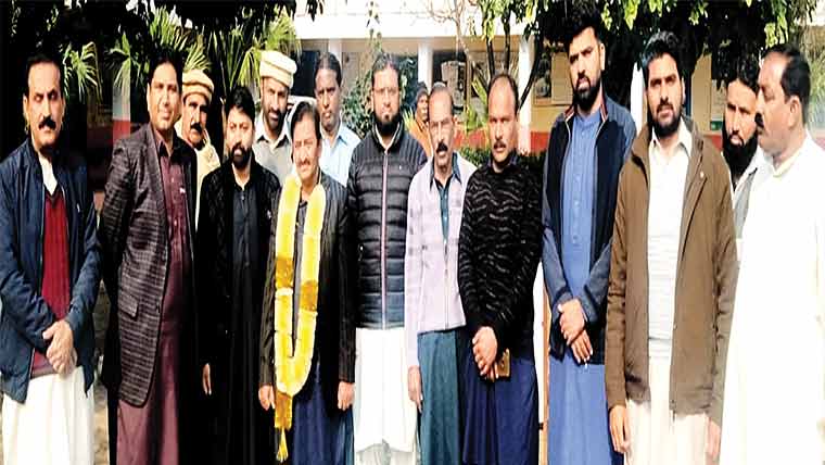 ہیڈ ماسٹر ہائی سکول شاہپور محمد یعقوب  ریٹائرڈ ہو گئے ،الوداعی تقریب کا اہتمام