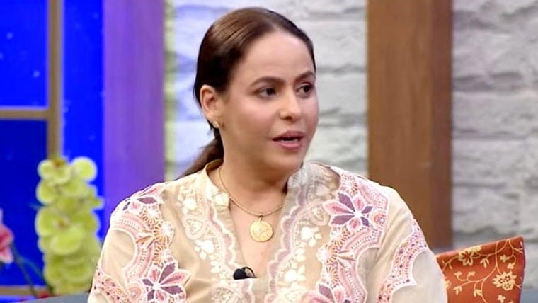 پاکستانی معاشرے میں بڑھتے طبقاتی  فرق پر زینب قیوم کا اظہار تشویش 