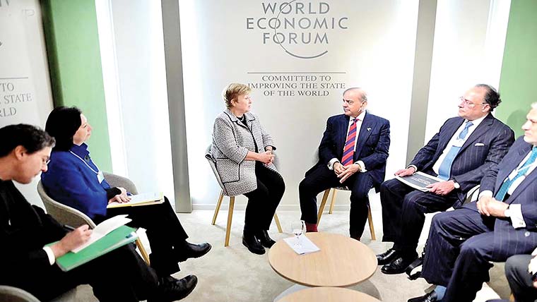 ورلڈ اکنامک فورم میں پاکستان پویلین کا افتتاح:پاکستان مشکل حالات:سے باہر آچکا:شہباز شریف