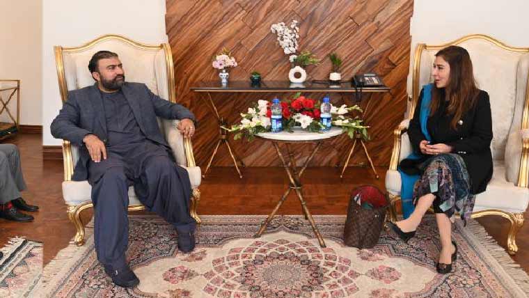 عائشہ رضا کی سرفراز بگٹی سے ملاقات،پولیو اقدامات پر گفتگو 