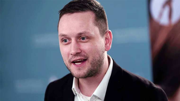  خودمختاری کی خلاف ورزی سرخ لکیر وزیراعظم گرین لینڈ 