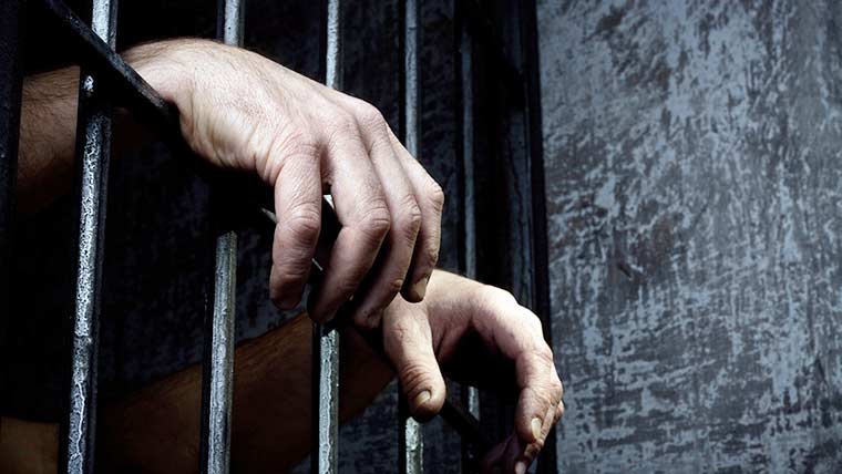 لوکل گورنمنٹ ایکٹ کی خلاف ورزی پر چار افراد گرفتار 