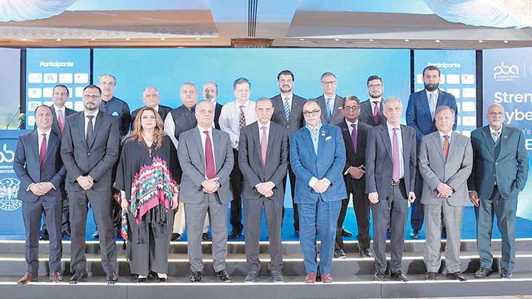 ہیکرز انتہائی منظم،کوئی ادارہ اکیلا مقابلہ نہیں کرسکتا، گورنر سٹیٹ بینک