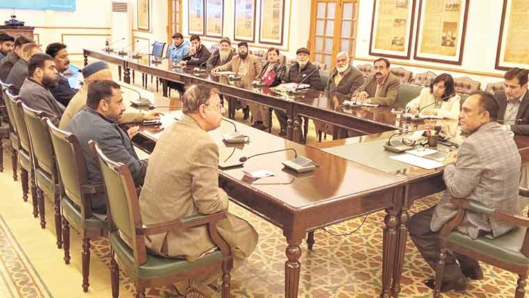 کمشنر سے تاجروں کی ملاقات، شہر کی ترقی پر تبادلہ خیال