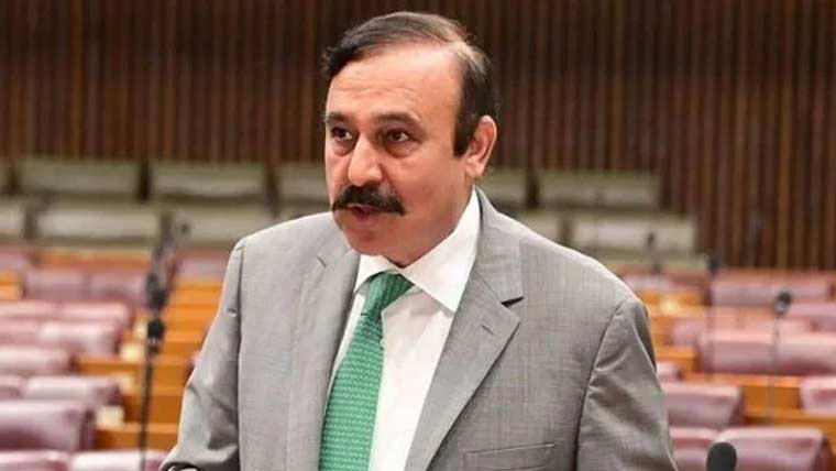 چترال واقعہ تکلیف دہ، متاثرہ خاندان  کے غم میں برابر کے شریک ہیں، طارق فضل