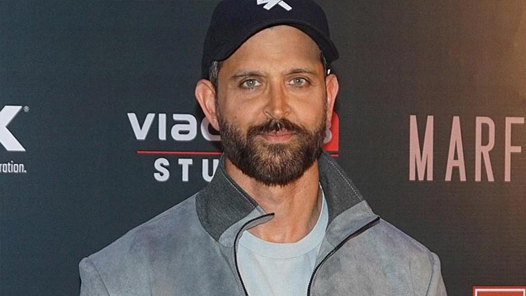 ہریتک روشن بیساکھیوں پر، وجہ بتا دی