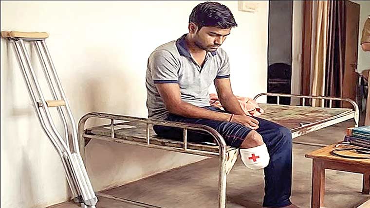 ڈاکٹر بننے کیلئے پاؤں کٹوانے والا ایڈمیشن،محبوبہ سے محروم