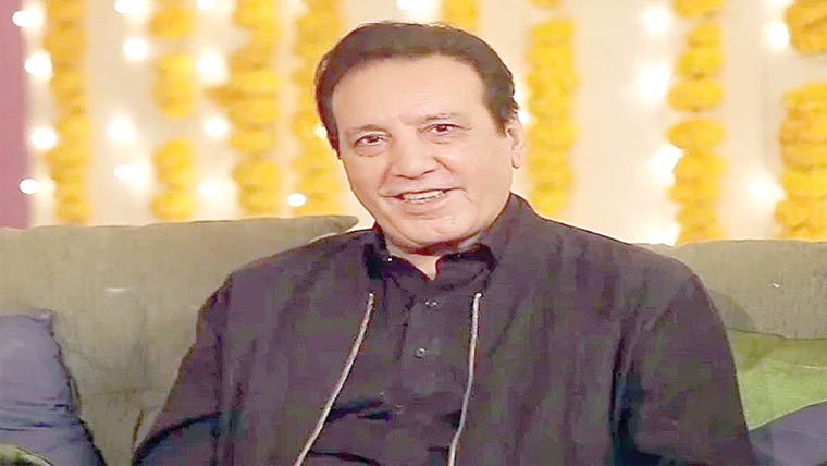 خون کے رشتے اکثر آپ کو رسوا کردیتے ہیں : جاوید شیخ