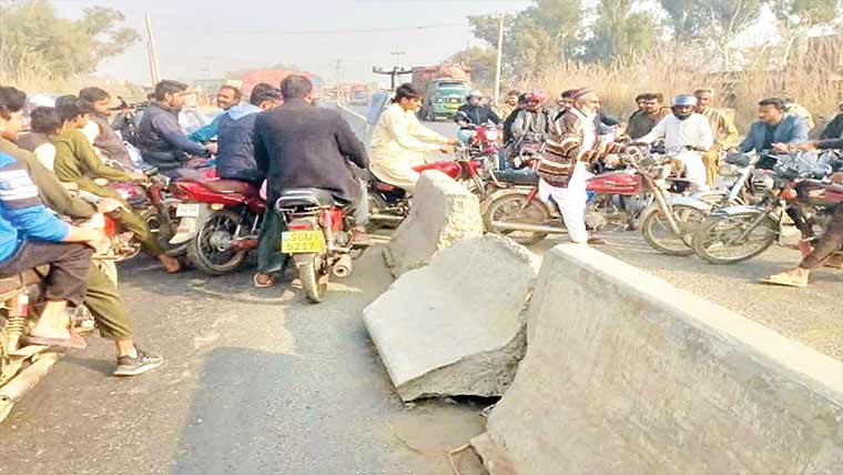  بھاگٹانوالہ میں یوٹرن نہ ہونے سے ٹریفک نظام شدید متاثر