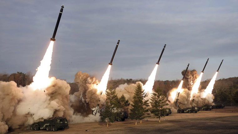 شمالی کوریا کا کم فاصلے تک مار  کرنیوالے بیلسٹک میزائلوں کا تجربہ