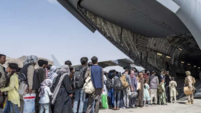 دہشتگردوں کی حمایت امریکاکا2ہزار افغان ڈیپورٹ کرنیکا فیصلہ