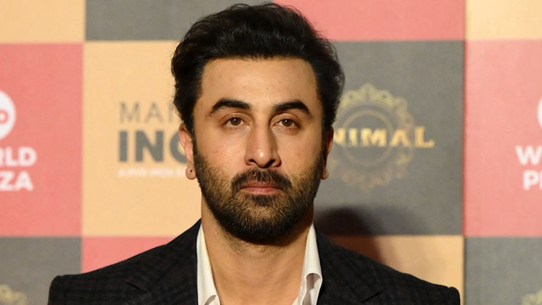 شادی شدہ زندگی میں  قربانی دینی پڑتی ہے :رنبیر کپور