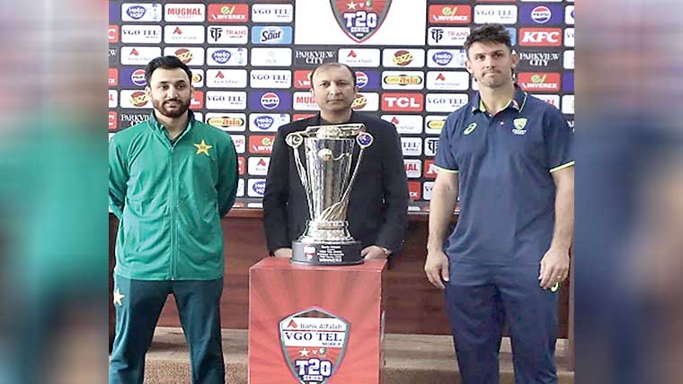 آسٹریلیا سے سیریز، سلمان کو فائنل ورلڈ کپ کمبی نیشن ملنے کی امید 