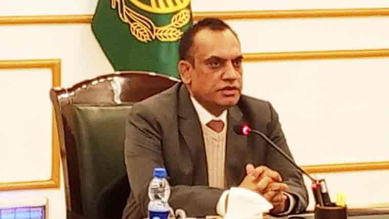 کمشنر کا کینو فیکٹری کا دورہ معیار پر سمجھوتہ نہ کرنے کی ہدایت