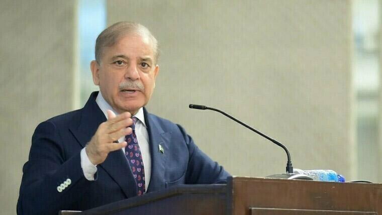 صنعتوں  کیلئے بجلی4.04روپے یونٹ  سستی:حکومت اور فوج  کی پارٹنر شپ  اسی  طرح چلتی  رہی  تو  پاکستان دنیا  کے نقشے  پر مضبوط ملک بن  کر ابھرے گا:شہباز شریف