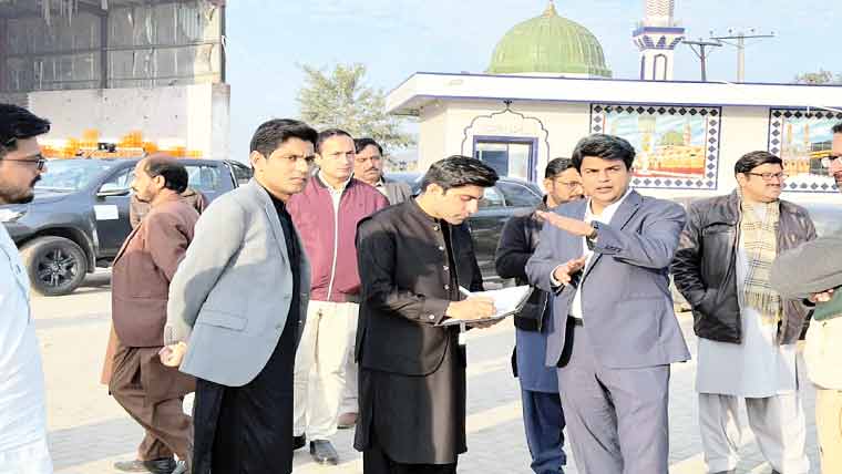 نئے ڈپٹی کمشنر کا نماز فجر کے بعد بغیر اطلاع شہر کا دورہ