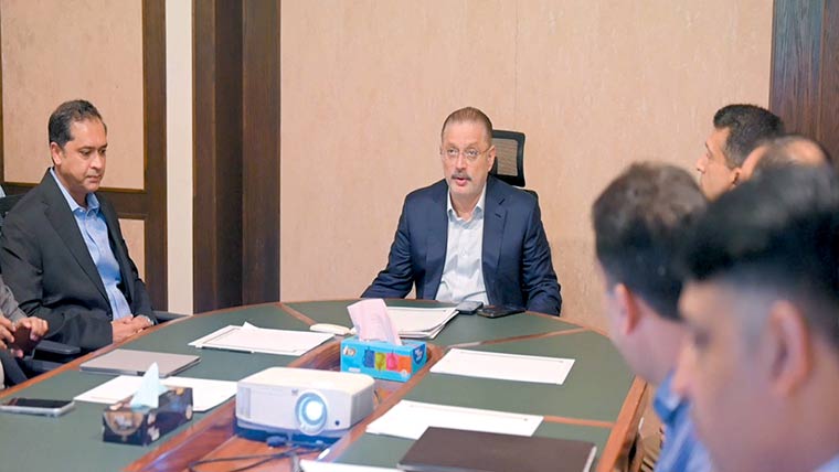 ریڈ لائن منصوبے کے کام میں مزید تیزی لانے کے احکامات 