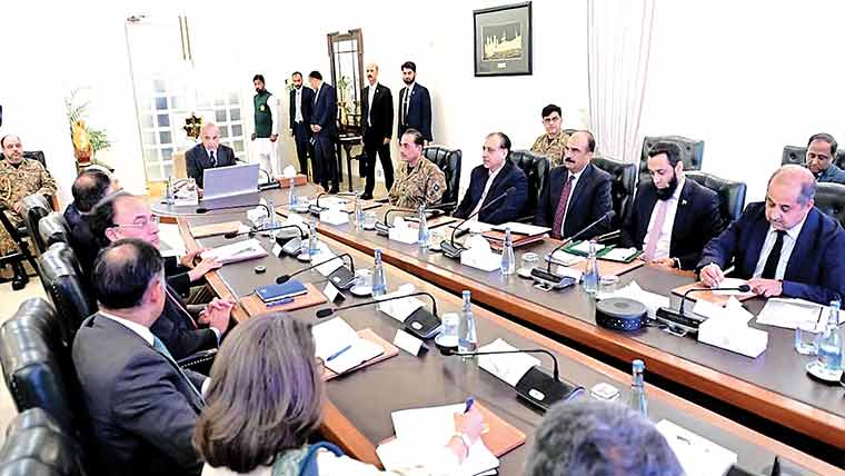  بڑھتی آبادی ترقی کیلئے بڑا چیلنج ، قومی وسائل پر دباؤ بڑھ رہا ہے: شہباز شریف