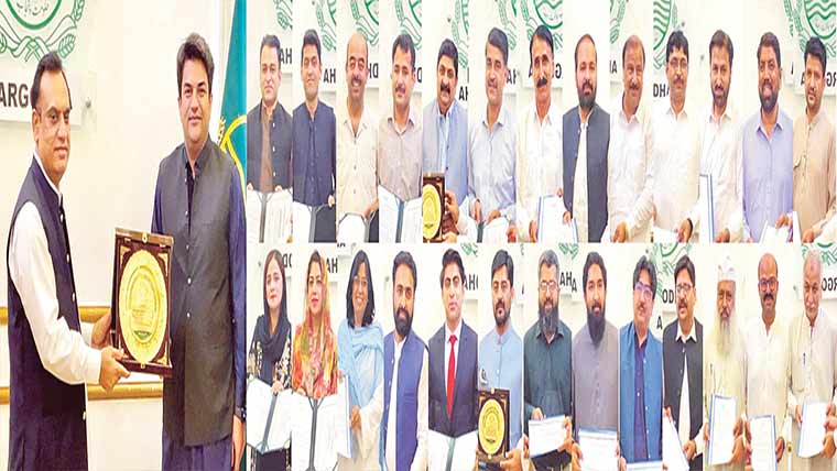 عید پر اعلی ٰ کارکردگی ،محکموں  کے افسران و اہلکاروں میں  تعریفی سرٹیفکیٹس تقسیم 