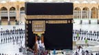 مسجد الحرام میں خانہ کعبہ کے  غسل کی روح پرور سالانہ تقریب