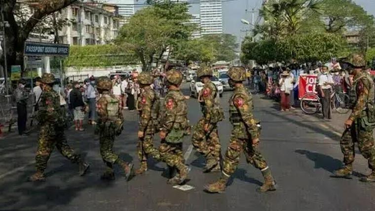 میانمار :فوجی بغاوت کے بعد 5سالہ  خانہ جنگی میں 1لاکھ سے زائد افراد ہلاک