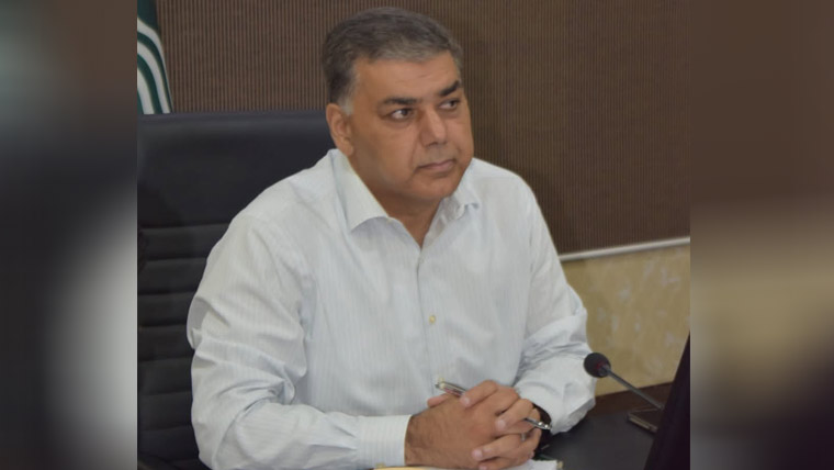 ڈیجیٹلائزڈ نظام سست، گرین سرٹیفکیٹ کے حصول میں شہریوں کو شدید مشکلات 