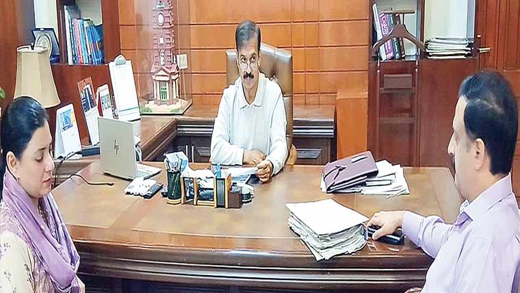 غیر محفوظ مین ہولز ،ڈویلپر کیخلاف مقدمہ ہوگا: ڈی جی ایف ڈی اے