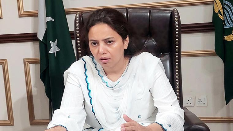 پیرا اہلکار شہریوں کیساتھ نرم رویہ اختیار کریں:کمشنر لاہور 