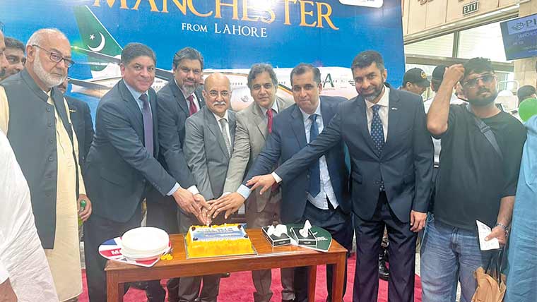 پی آئی اے کا لاہور اور مانچسٹر کے درمیان براہِ راست پروازوں کا آغاز 