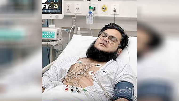 جہانیاں:عالم دین ناصر مدنی کو خطبہ جمعہ کے دوران ہارٹ اٹیک 
