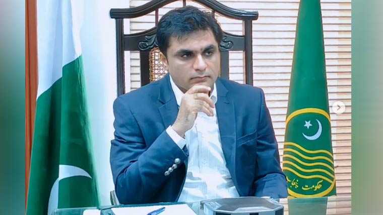 کمشنر کا بیوٹیفکیشن سکیموں میں کام پر اظہار عدم اطمینان 