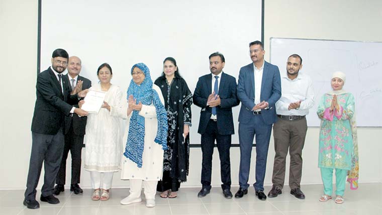 ڈاؤ یونیورسٹی اسپتال کیلئے ہیلتھ کیئر کمیشن کا ریگولر لائسنس 