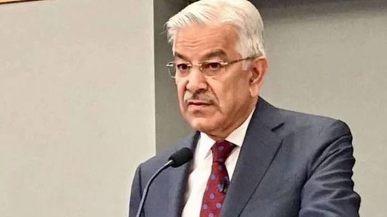 گروپ کیپٹن عاصم کی شہادت پرفتنہ  الخوارج کا دعویٰ بے بنیاد، خواجہ آصف