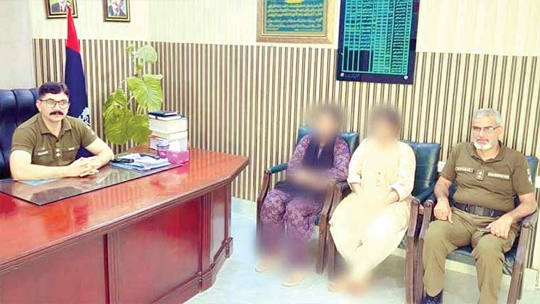 سیالکوٹ سے لاپتہ 2کمسن بہنیں  سوات سے بحفاظت بازیاب 