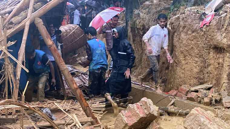 بنگلہ دیش:روہنگیامہاجر کیمپ میں  لینڈ سلائیڈنگ، 7بچے ،استاد جاں بحق 