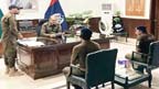  ڈی پی او چنیوٹ کی اردل روم  میں اہلکاروں سے ملاقات 