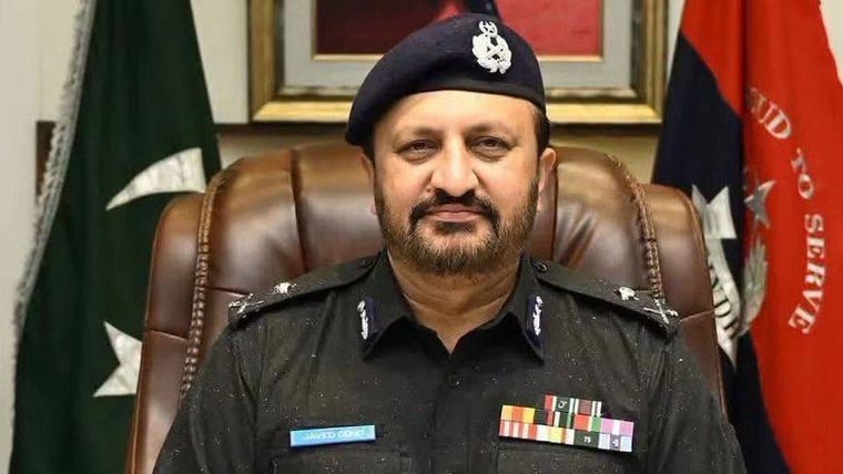 بچی پر گرم تیل پھینکنے کا واقعہ آئی جی نے نوٹس لے لیا