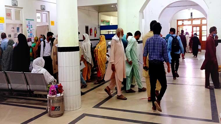پنڈی بھٹیاں:تحصیل ہسپتال میں جعلی میڈیکل لیگلز کی لوٹ سیل 
